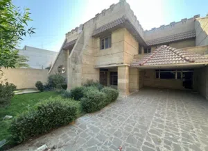 350 m2 4 Bedrooms Townhouse for Sale in Baghdad Karadah