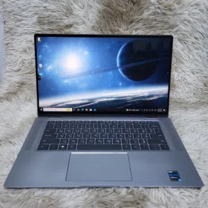 Dell 9520 core i7 11th Gen 32gb Ram 512gb ssd 15.6 x360 convertible Touchscreen 8gb Graphics