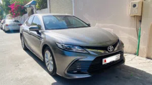 Toyota Camry GLE 2023 for urgent sale , very low milage