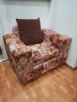 طقم كنب 9 مقاعد مستعمل للبيع