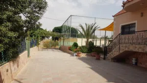 مزرعة مع فيلا للبيع في مادبا 4800 متر