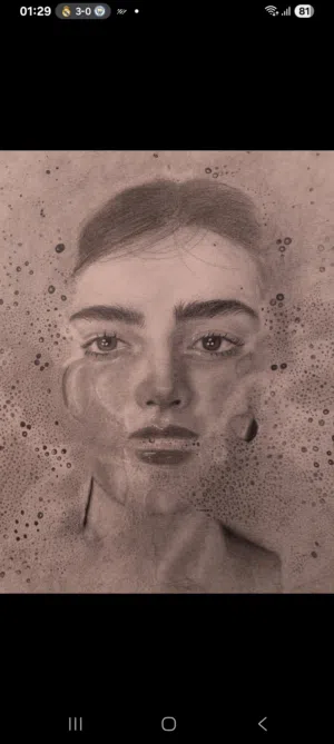 لوحة بورتريه مرسومة يدويًا – عمل فني فريد