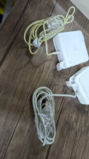 شواحن ابل ماك اصلية