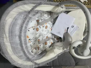 6 in 1 mastela can be ued upto 9 kg baby  basinet rocking