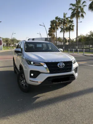 Toyota Fortuner 2025 4.0 V6 – Only 1,000 KM – Like Brand New