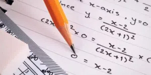 معلمة رياضيات أردنيه