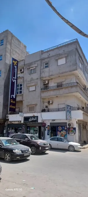 5+ floors . 240 m2 . Landlord2