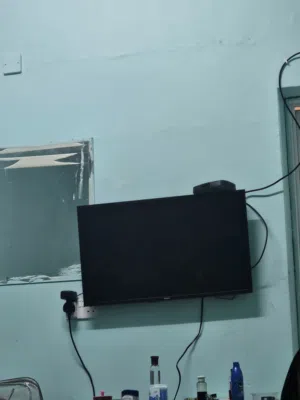 32 inch  normal tv with airtel receiver