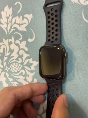 Apple Watch SE 1st Gen Nike Edition – 44mm Cellular
