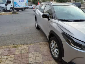 Toyota Corolla Cross 2023 تويوتا كورولا كروس كفالة الشركة المركزية سيارة نظيفة جدا