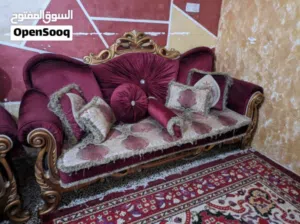 السلام عليكم  تخم قنفات للبيع  قنفات 2 كبار و4 كراسي  التخم نظيف مثل ما موضح بالصورة