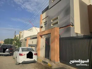 شقة ارضية في مبني متكون من طابقين فقط - طرابلس / عين زاره