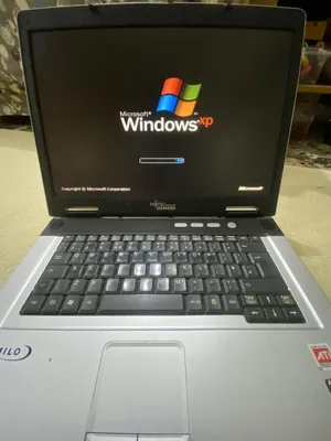 Fujitsu . Windows . 13"3
