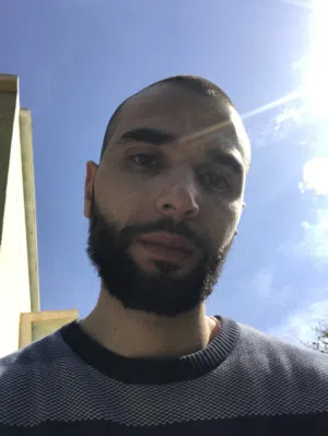 أنس بشير 