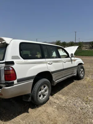 Used Toyota Land Cruiser in Al Dhahirah