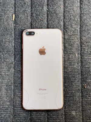 Apple iPhone 8 Plus 64 GB in Tripoli
