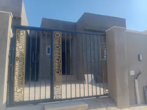 150 m2 3 Bedrooms Townhouse for Sale in Tripoli Ain Zara