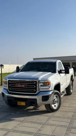 Used GMC Sierra in Al Dhahirah