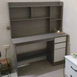 ‏أثاث كمبيوتر ‏.‏ جديد‏0