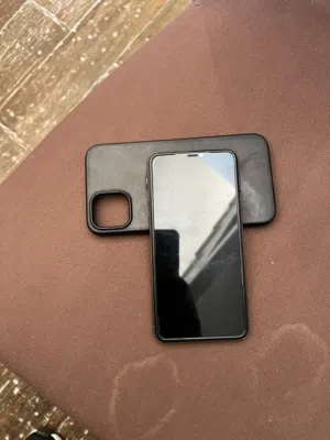 Apple iPhone 11 Pro Max 64 GB in Tripoli