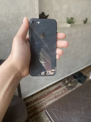 Apple iPhone 8 64 GB in Amman