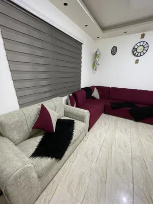 كورنر للبيع بداعي التغيير