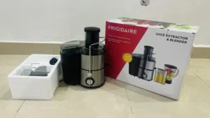 Frigidair jucer plus blender for sale