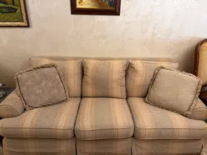 كنب ثلاثية