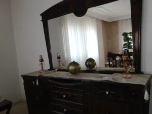 كونوسل اللون بني