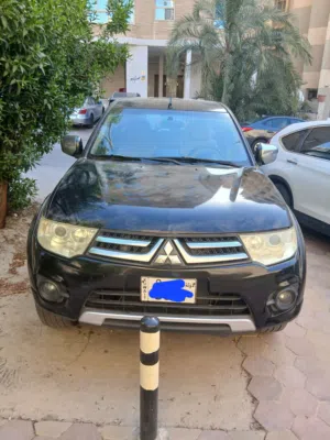 pajero sports
