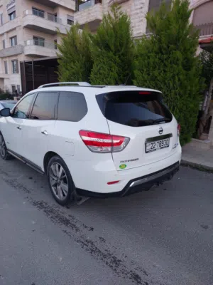 Used Nissan Pathfinder in Amman