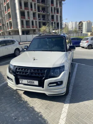 Mitsubishi Pajero Signature Model 2020