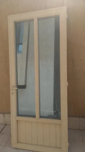 باب المنيوم