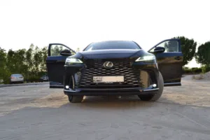 لكزس rx350 تيربو 2023 ممشى 32000 صيانة منتظمة ،وارد الساير  تحت الكفالة وتامين ذهبي سنتين