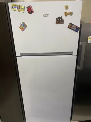 ثلاجه beko مستعمله بحاله الوكاله