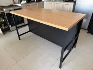 Kitchen Island / Breakfast Bar with Storage – AED 500