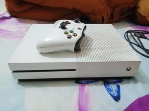 اكس بوكس 1 اس 1 تيرا زائد ملحقات زائد جويستيك اصليه ما مفتوحه لوك ستيكر وزائد جهاز لوك ستيكر اصلي