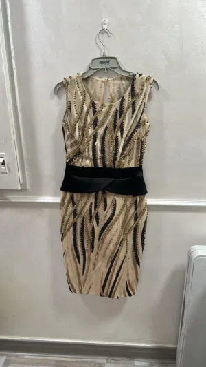 فستان سهره مستعمل بحاله ممتازه جدا ونظيف