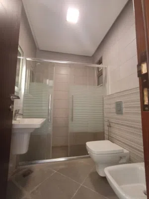 شقة للإيجار