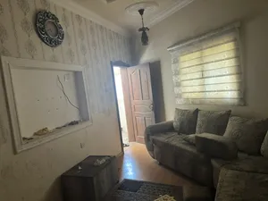 شقة للإيجار من مدخل واحد فقط مناسبة للبحرينين