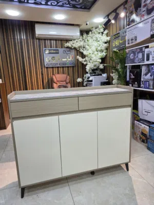 خزانة مودرن بلمسة راقية وتصميم نظيف يرفع قيمة أي زاوية بالبيت أو المكتب العرض 120 سم الارتفاع 100سم