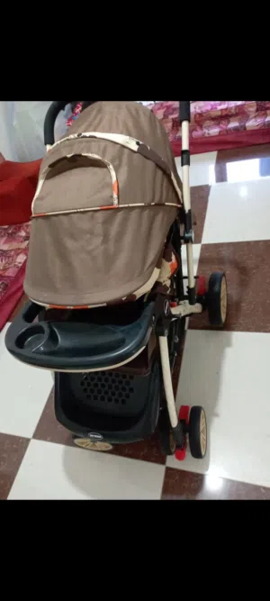 عربة أطفال (dak baby) للبيع