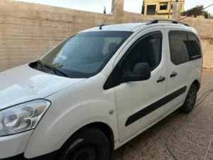بيجو-بارتنر-2011-فحص-ممتاز-سيارة-موفرة-جدا-سعر-مميز-عالكاش