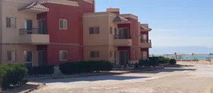للبيع شاليه نصف فيلا