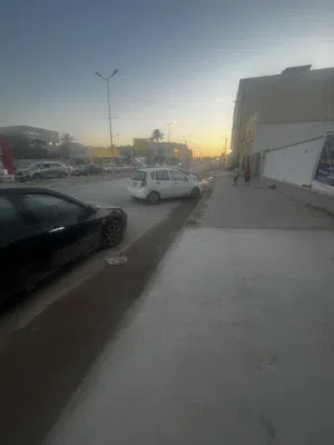 محلات للإيجار في تاجوراء الوسط عالطريق التجاري الطريق الجديده