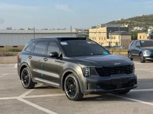 كايا سورينتو 6+1ترخيص 2023  فل فتحة  بانوراما سقف 4x4 عداد 30000