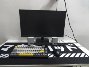 شاشةLG FHD  75hz حجم 24