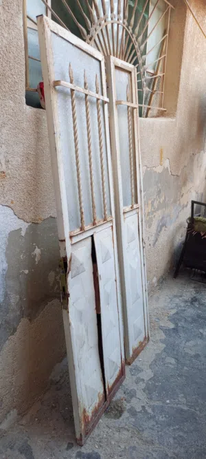 باب ضرفه وربع حديد خارجي مستعمل للبيع