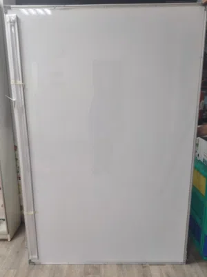 سبورات للبيع بحالة ممتازة