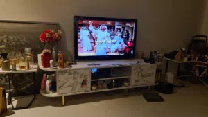 طاولة تلفيزيون معا طاولتين جانبيتين